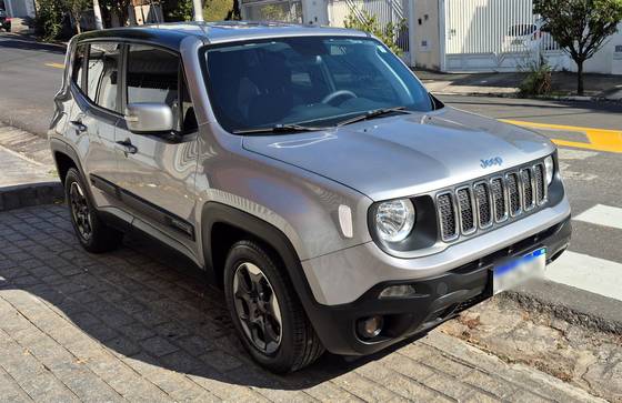 JEEP RENEGADE 1.8 16V FLEX 4P AUTOMÁTICO JEEP RENEGADE 1.8 16V FLEX 4P AUTOMÁTICO
